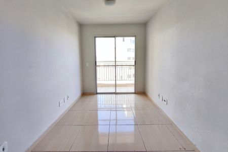 Sala de apartamento à venda com 3 quartos, 82m² em Jardim Capivari, Campinas