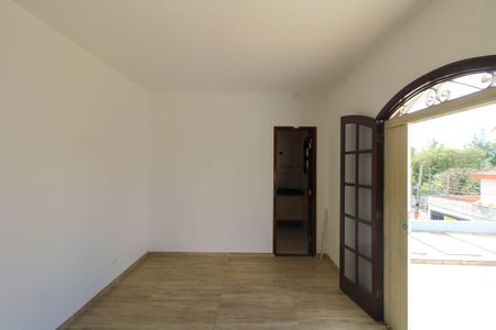 Casa para alugar com 153m², 3 quartos e 2 vagas Casa para alugar com 153m², 3 quartos e 2 vagasSuíte