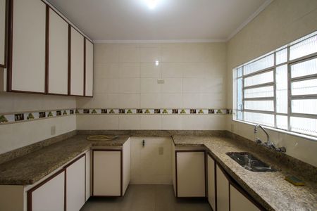 Casa para alugar com 153m², 3 quartos e 2 vagas Casa para alugar com 153m², 3 quartos e 2 vagasCozinha
