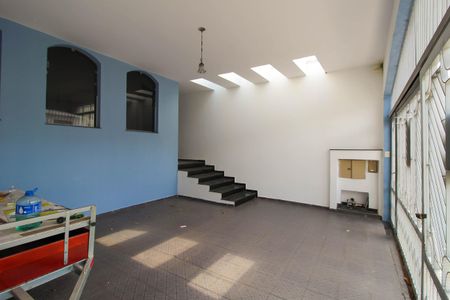 Casa para alugar com 153m², 3 quartos e 2 vagas Casa para alugar com 153m², 3 quartos e 2 vagasGaragem