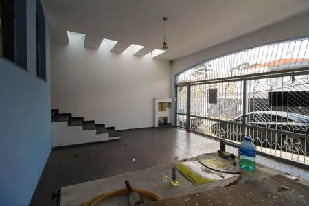Casa para alugar com 153m², 3 quartos e 2 vagas Casa para alugar com 153m², 3 quartos e 2 vagasGaragem