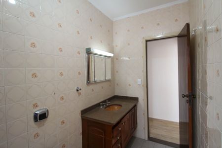 Casa para alugar com 153m², 3 quartos e 2 vagas Casa para alugar com 153m², 3 quartos e 2 vagasBanheiro