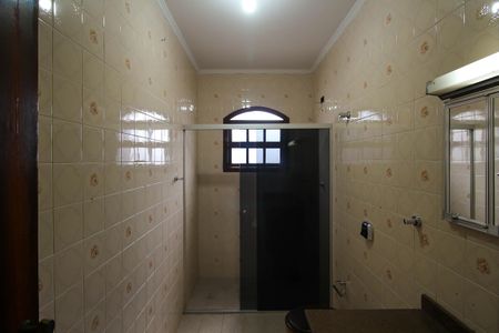 Casa para alugar com 153m², 3 quartos e 2 vagas Casa para alugar com 153m², 3 quartos e 2 vagasBanheiro