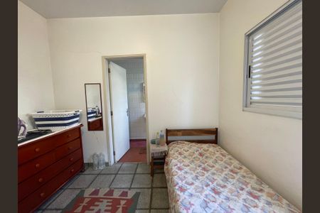 Casa à venda com 244m², 4 quartos e 4 vagas Casa à venda com 244m², 4 quartos e 4 vagasQuarto 5