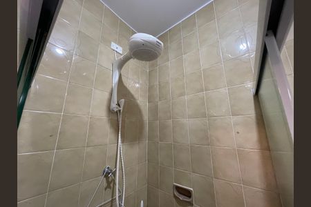 Casa à venda com 244m², 4 quartos e 4 vagas Casa à venda com 244m², 4 quartos e 4 vagasBanheiro 5