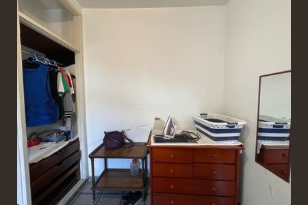 Casa à venda com 244m², 4 quartos e 4 vagas Casa à venda com 244m², 4 quartos e 4 vagasQuarto 5