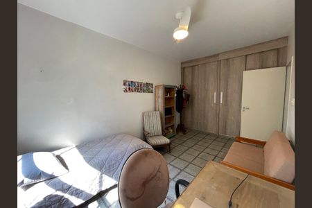 Casa à venda com 244m², 4 quartos e 4 vagas Casa à venda com 244m², 4 quartos e 4 vagasQuarto 2