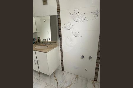 Casa à venda com 261m², 3 quartos e 4 vagas