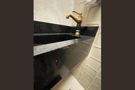 Casa à venda com 261m², 3 quartos e 4 vagas