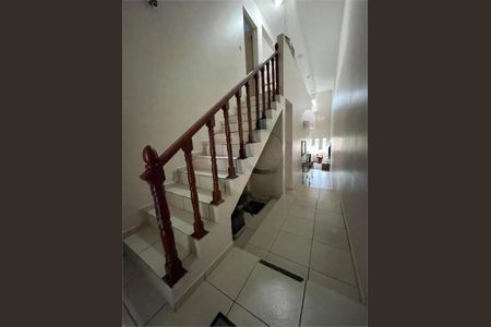 Casa à venda com 261m², 3 quartos e 4 vagas