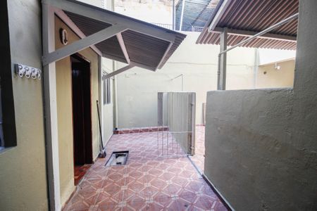 Casa para alugar com 90m², 2 quartos e sem vagaÁrea de serviço
