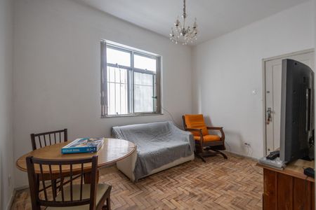 Apartamento à venda com 70m², 3 quartos e sem vaga Apartamento à venda com 70m², 3 quartos e sem vagaSala
