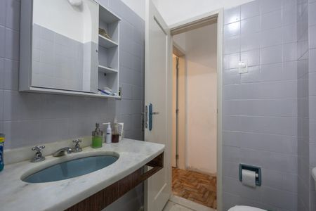 Apartamento à venda com 70m², 3 quartos e sem vaga Apartamento à venda com 70m², 3 quartos e sem vagaBanheiro