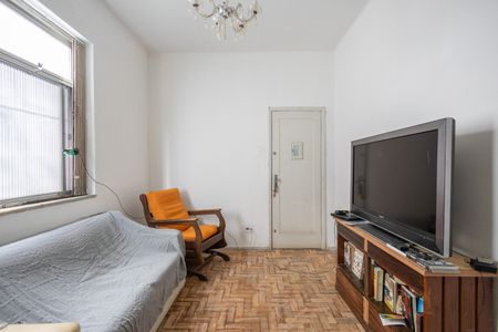 Apartamento à venda com 70m², 3 quartos e sem vaga Apartamento à venda com 70m², 3 quartos e sem vagaSala