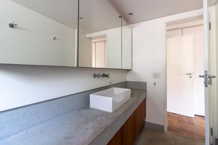 Apartamento à venda com 142m², 3 quartos e 2 vagasBanheiro da Suíte
