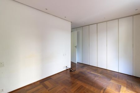 Apartamento à venda com 142m², 3 quartos e 2 vagasSuíte