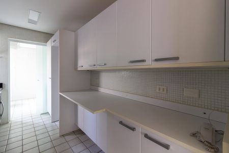 Apartamento à venda com 142m², 3 quartos e 2 vagasCozinha
