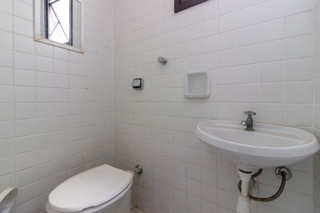 Apartamento à venda com 142m², 3 quartos e 2 vagasBanheiro de Serviço