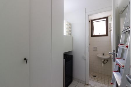 Apartamento à venda com 142m², 3 quartos e 2 vagasÁrea de Serviço