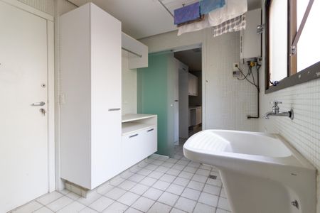 Apartamento à venda com 142m², 3 quartos e 2 vagasÁrea de Serviço