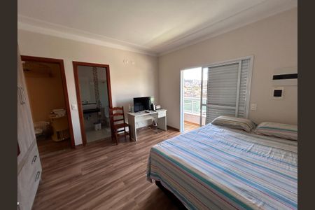 Casa à venda com 250m², 3 quartos e 3 vagasQuarto 2