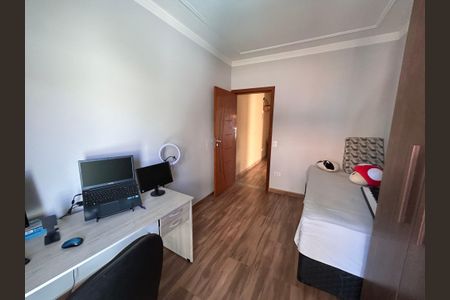 Casa à venda com 250m², 3 quartos e 3 vagasQuarto 2