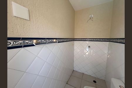 Casa à venda com 250m², 3 quartos e 3 vagasBanheiro 4