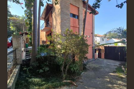 Casa à venda com 187m², 4 quartos e 4 vagas