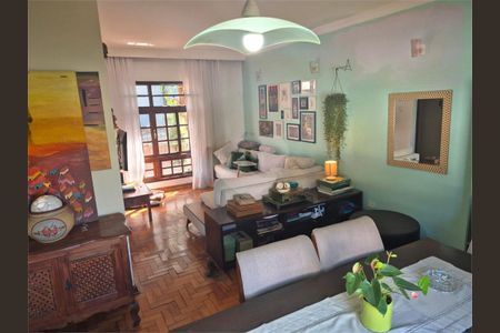 Casa à venda com 4 quartos, 187m² em Vila Albertina, São Paulo