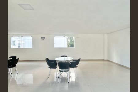 Apartamento à venda com 43m², 2 quartos e 1 vagaÁrea comum - Salão de festas