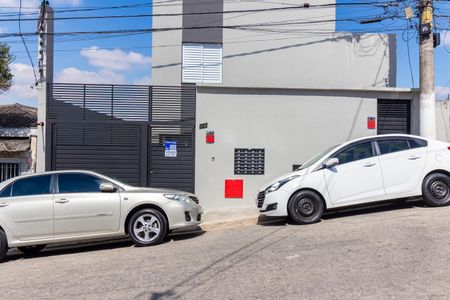 Apartamento à venda com 40m², 2 quartos e 1 vaga Apartamento à venda com 40m², 2 quartos e 1 vagaFachada