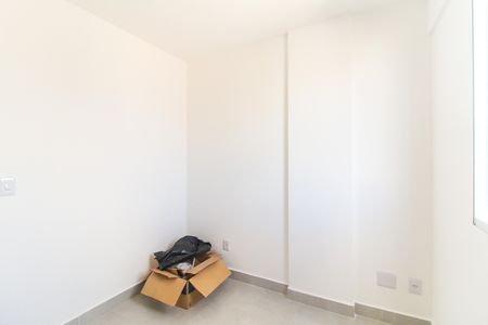 Quarto 2 de apartamento à venda com 2 quartos, 40m² em Parque Sonia, São Paulo