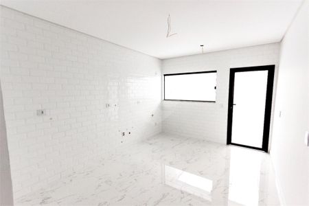 Casa à venda com 3 quartos, 110m² em Vila Prudente, São Paulo