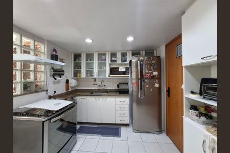 Apartamento à venda com 95m², 3 quartos e 1 vagaCozinha