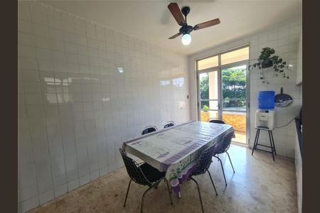 Casa à venda com 4 quartos, 295m² em Interlagos, São Paulo