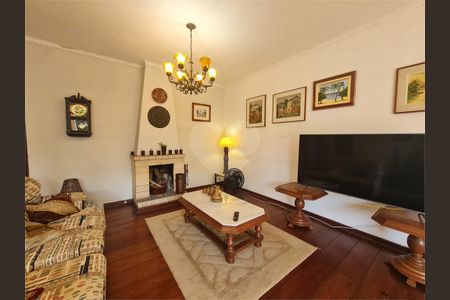 Casa à venda com 4 quartos, 295m² em Interlagos, São Paulo