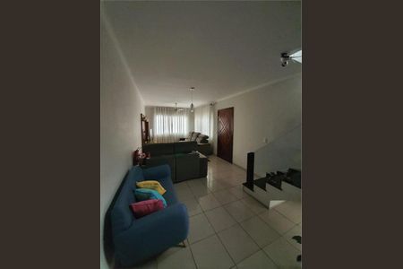Casa à venda com 3 quartos, 138m² em Vila Santo Estefano, São Paulo