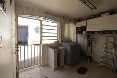 Casa à venda com 359m², 2 quartos e 4 vagas Área de Serviço