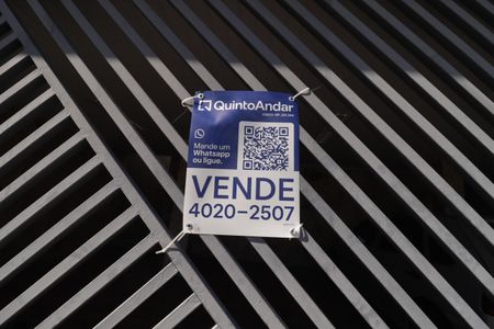 Casa à venda com 359m², 2 quartos e 4 vagasPlaca