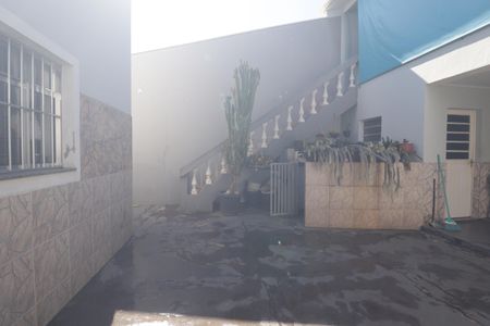 Casa à venda com 359m², 2 quartos e 4 vagasQuintal