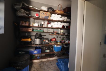 Casa à venda com 359m², 2 quartos e 4 vagasQuintal