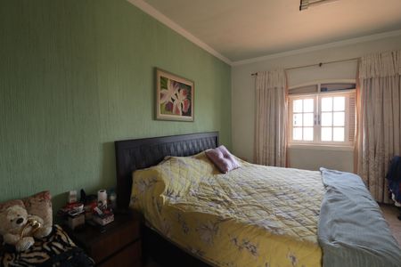 Casa à venda com 359m², 2 quartos e 4 vagasSuíte