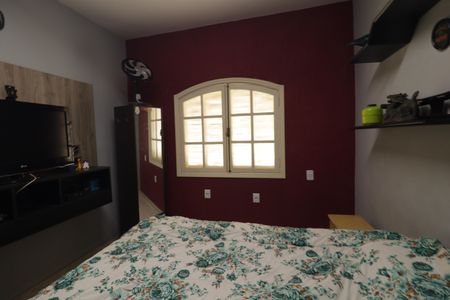 Casa à venda com 359m², 2 quartos e 4 vagasQuarto