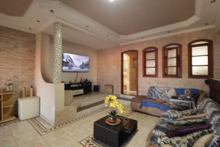 Casa à venda com 359m², 2 quartos e 4 vagasSala