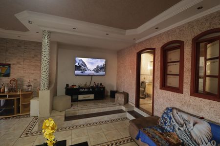 Casa à venda com 359m², 2 quartos e 4 vagasSala