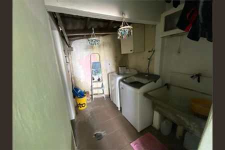 Casa à venda com 100m², 4 quartos e 1 vaga