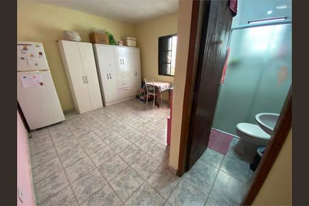 Casa à venda com 4 quartos, 100m² em Vila Fachini, São Paulo