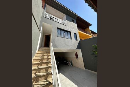 Casa à venda com 113m², 3 quartos e 3 vagas