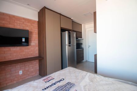 Sala/Quarto de apartamento à venda com 1 quarto, 25m² em Santo Amaro, São Paulo