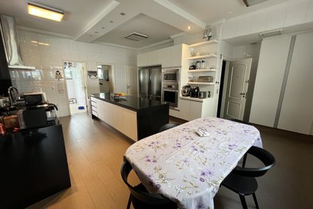 Apartamento à venda com 600m², 4 quartos e 3 vagasCozinha